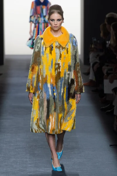 Look 1